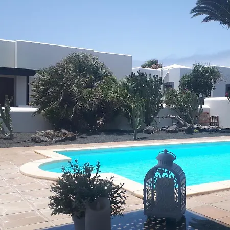 Beautiful Spacious 2 Bed Villa With Private Pool Πλάγια Μπλάνκα